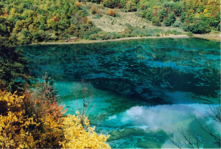 blue mountain water in Jiuzhaigou