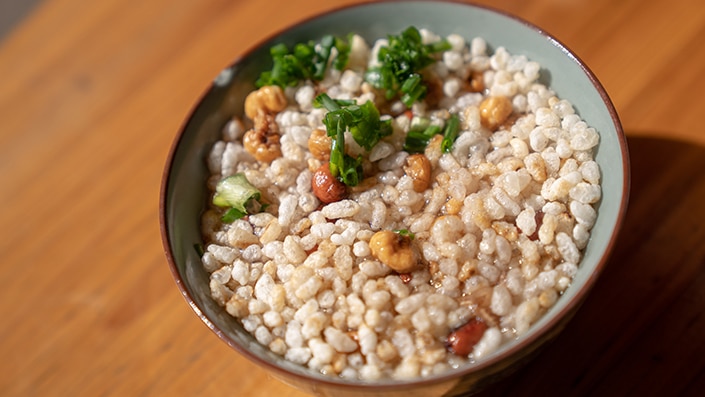 a bowl of oil tea